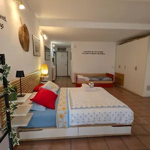 Appartamento Timeless Deluxe Smart Cinema With Netflix &, Parma